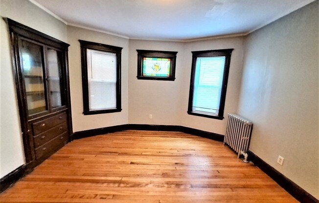393 Talbot Ave