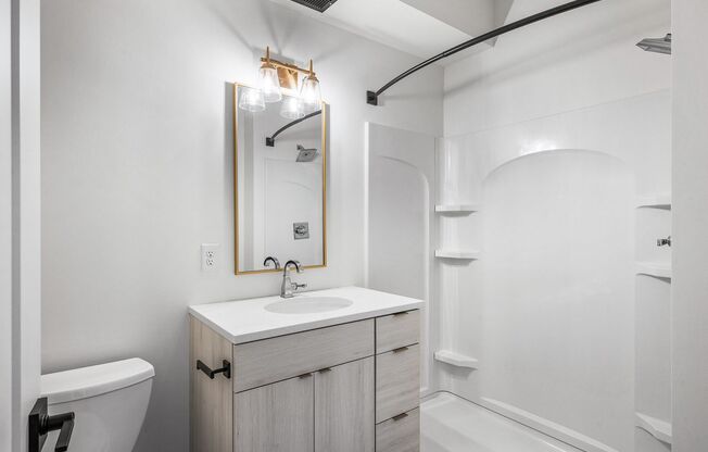 Studio, 1 bath, 400 sqft, $1,225, Unit 102