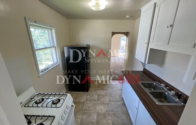 219 S Duluth Ave