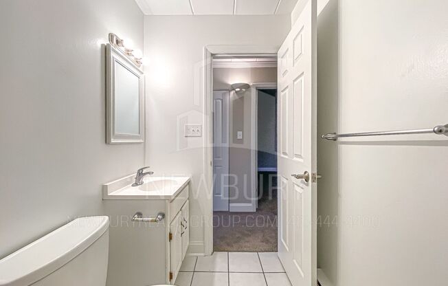 2 beds, 1 bath, 805 sqft, $1,050, Unit 1810-28