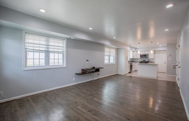 Lovely 3 BR/2.5 BA End Unit Townhome in Deanwood!