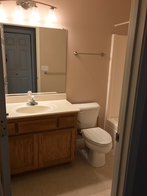 3 beds, 2 baths, $2,000