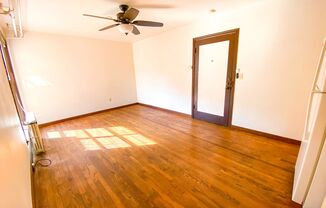 Studio, 1 bath, 350 sqft, $1,295, Unit 110