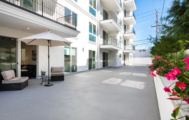 2 beds, 2 baths, 1,299 sqft, $4,495, Unit 303