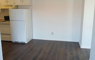 1 bed, 1 bath, 650 sqft, $810, Unit 4037NOT