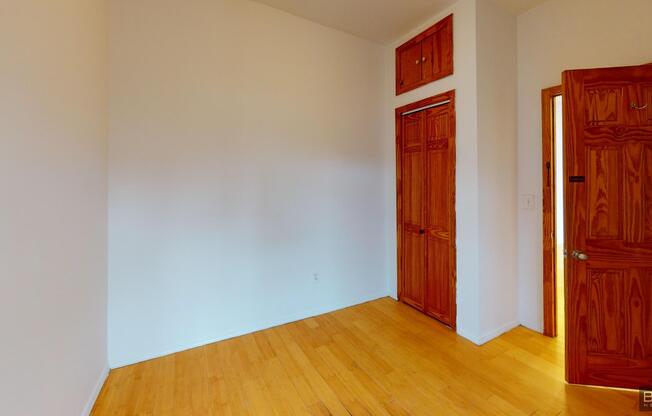 20 Spring St