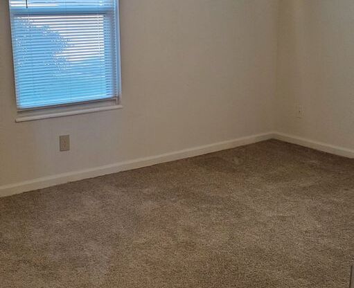 2 beds, 1.5 baths, 1,100 sqft, $1,165, Unit 684201