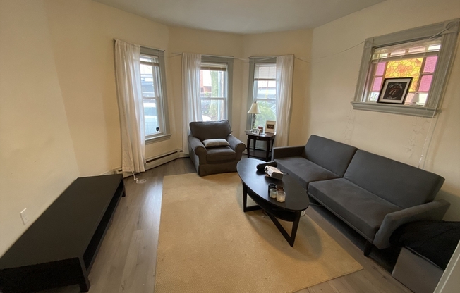16 WHITE ST PL