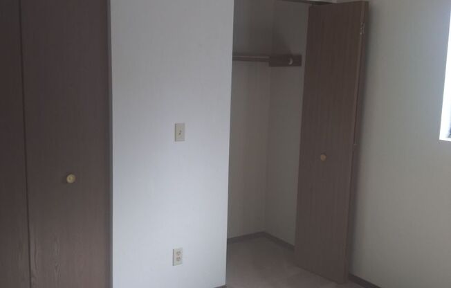 2 beds, 1 bath, $790