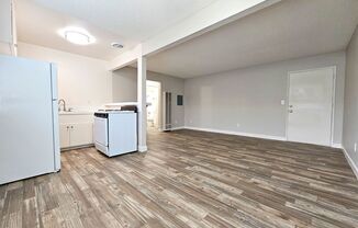 1 bed, 1 bath, 450 sqft, $1,745, Unit 11