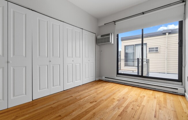 2 beds, 1.5 baths, 647 sqft, $3,600, Unit 6-16