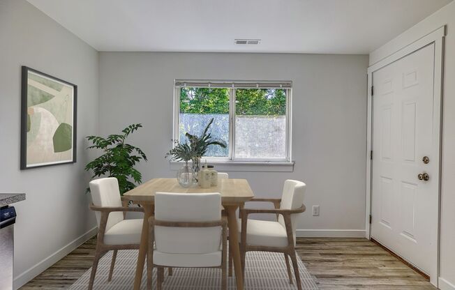 2 beds, 1 bath, 960 sqft, $1,525, Unit 7571-101