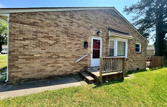 3549 Seay Ave - Gold