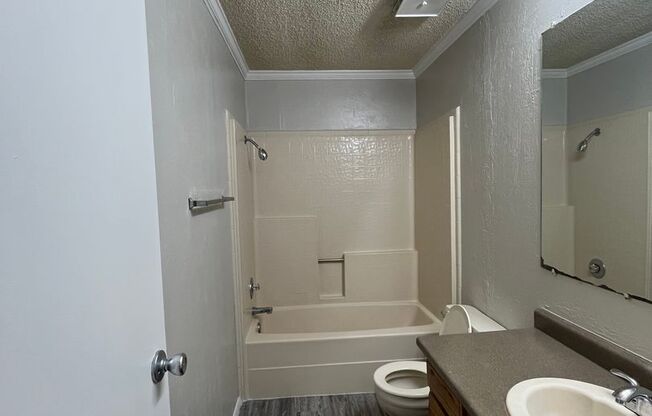 2 beds, 2 baths, 943 sqft, $860, Unit 1510