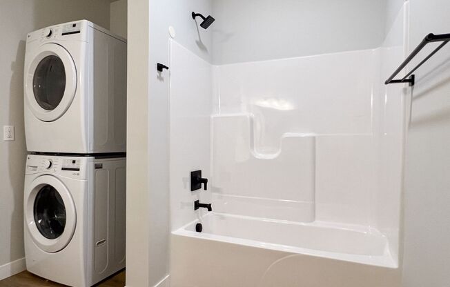 Studio, 1 bath, 730 sqft, $1,635, Unit SC 1408-215