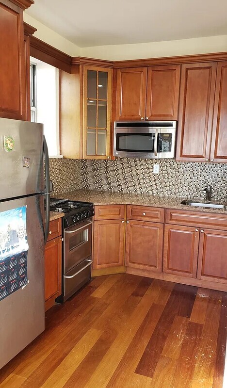 301 BRIGHTWATER CT