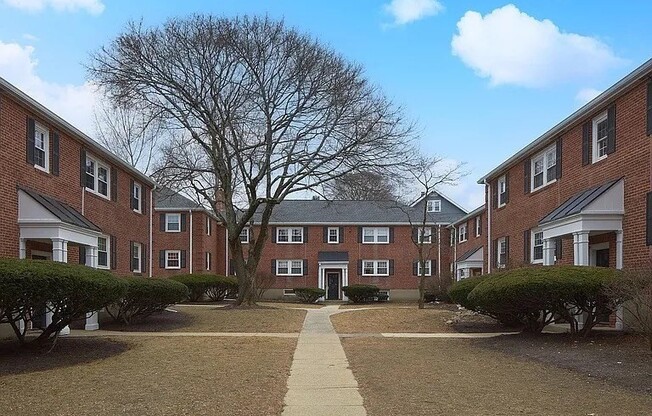 932 Massachusetts Ave