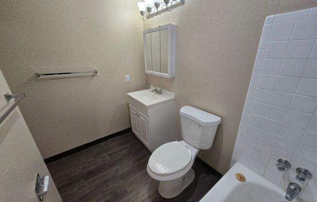 1 bed, 1 bath, 520 sqft, $1,055, Unit 134-B