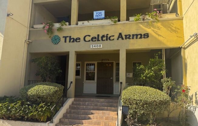 Celtic Arms | Modern Studio Apartments in Bankers Hill San Diego | Near Balboa Park & Downtown
