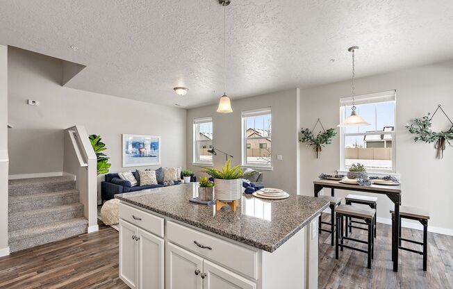 Sunnyvale Village - HOLIDAY MOVE-IN SPECIAL: GET 1 MONTH FREE!