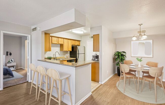 3 beds, 2 baths, 1,140 sqft, $1,649, Unit 2050