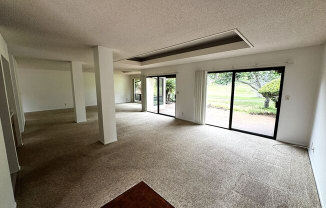 3/2/2 - Spacious Golf Course Home in Gated Queens Gate II