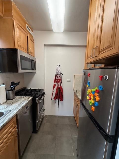 1 bed, 1 bath, $4,195, Unit 8G