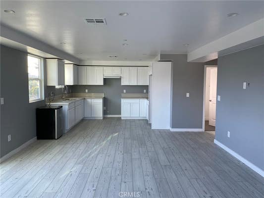 211 E 29 ST