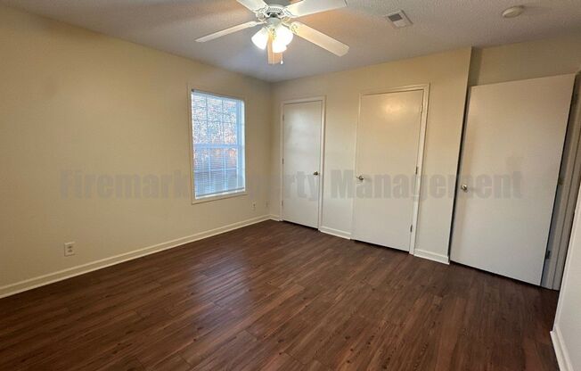 2 beds, 1 bath, 788 sqft, $850, Unit 4