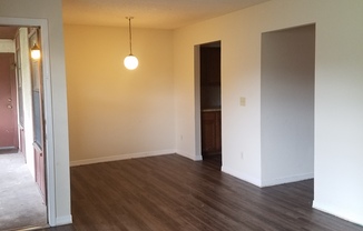 2 beds, 1.5 baths, $1,050