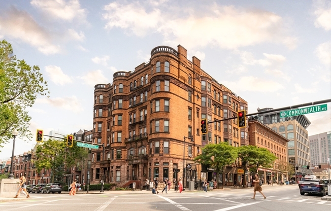 362 Commonwealth Ave