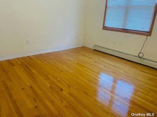 2 beds, 1 bath, 850 sqft, $2,700