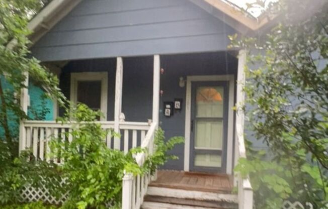 5001 Duval St