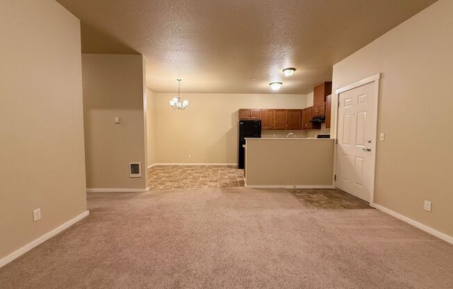 2 beds, 2 baths, 1,090 sqft, $1,600, Unit 523-07