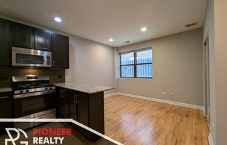 4759 N Maplewood Ave