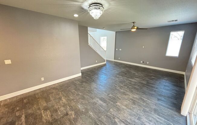 Beautiful 4Bed/3Bath/2Car Residence located in Providence