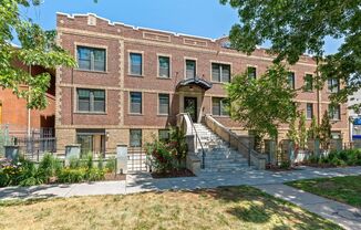 Stunning Industrial-Chic Loft in the Heart of Capitol Hill