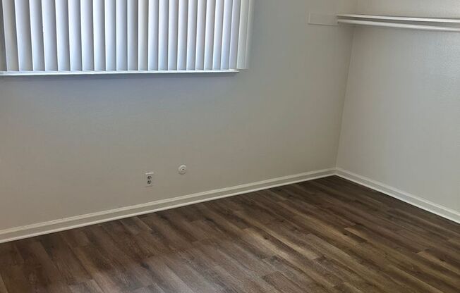 3 beds, 1.5 baths, $1,750, Unit 4860 KENTFIELD-#17B