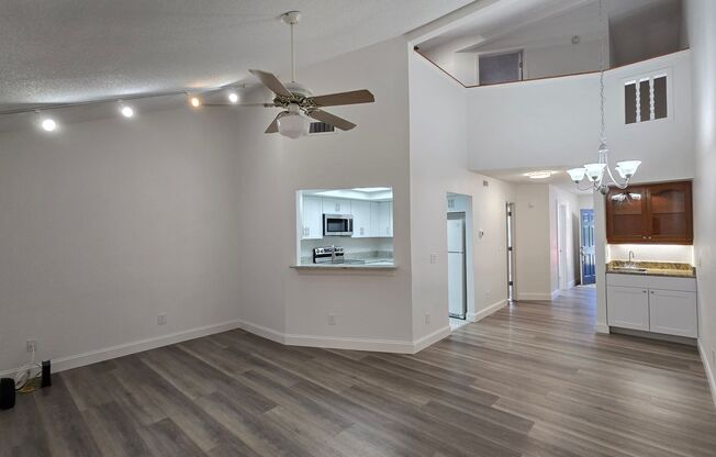 2 Bed 2 Bath townhome with a Den/ Office space for rent