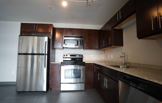 Studio, 1 bath, 477 sqft, $1,350, Unit 701