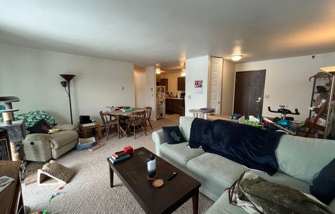 11229 W National Ave