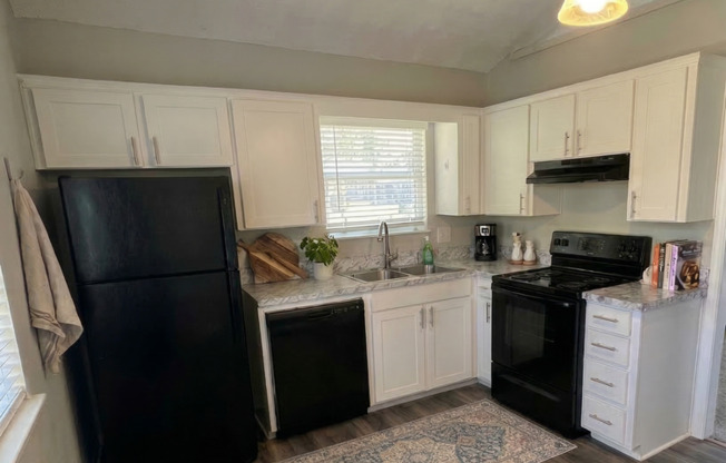 3 beds, 2 baths, 1,607 sqft, $1,595, Unit D-1902