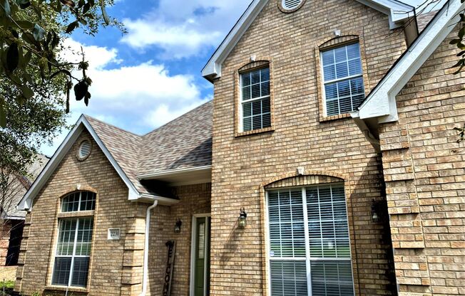 2 STORY GEORGEOUS HOME FOR LEASE IN DENISON!