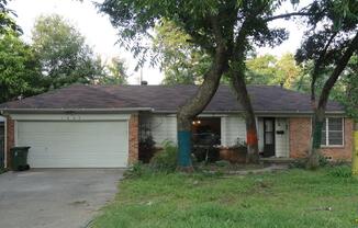 1405 Robin Lane