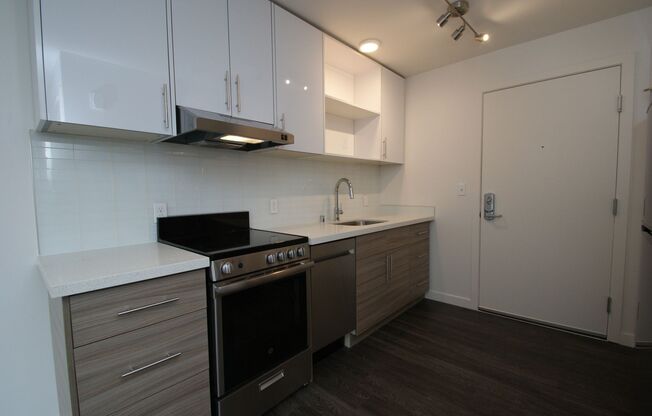 Studio, 1 bath, 367 sqft, $1,425, Unit 113 NEW