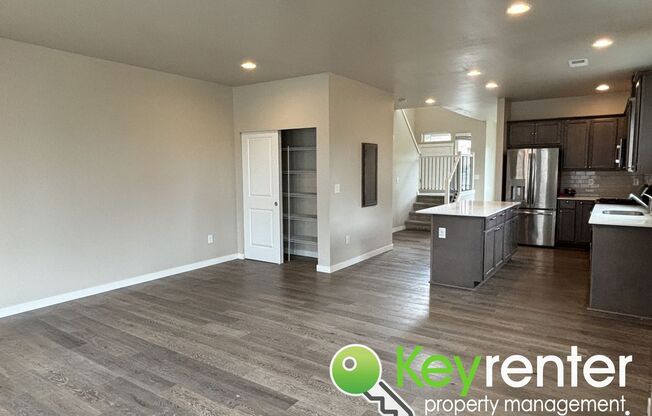 3 beds, 2.5 baths, 1,858 sqft, $2,500, Unit 1417 E 48th St