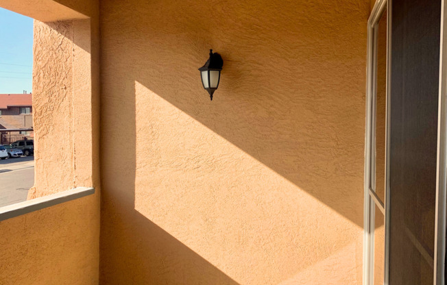 2 beds, 2 baths, 872 sqft, $1,215, Unit 06-D