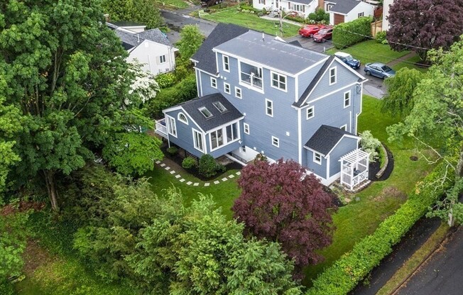 77 HODGE RD