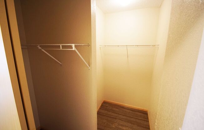 1 bed, 1 bath, 780 sqft, $1,374, Unit 410