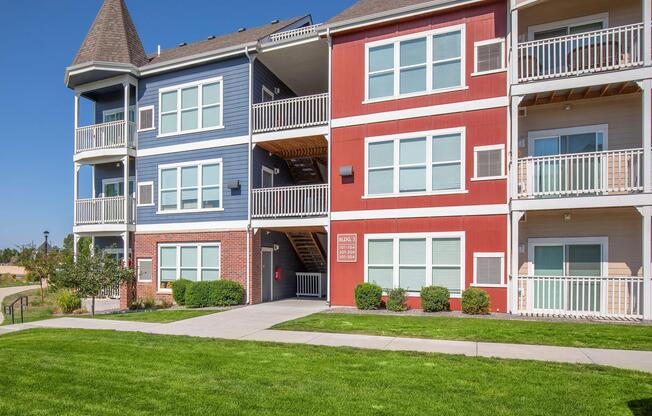 STARGAZE ON YOUR BALCONY OR PATIO IN PARKER, CO
